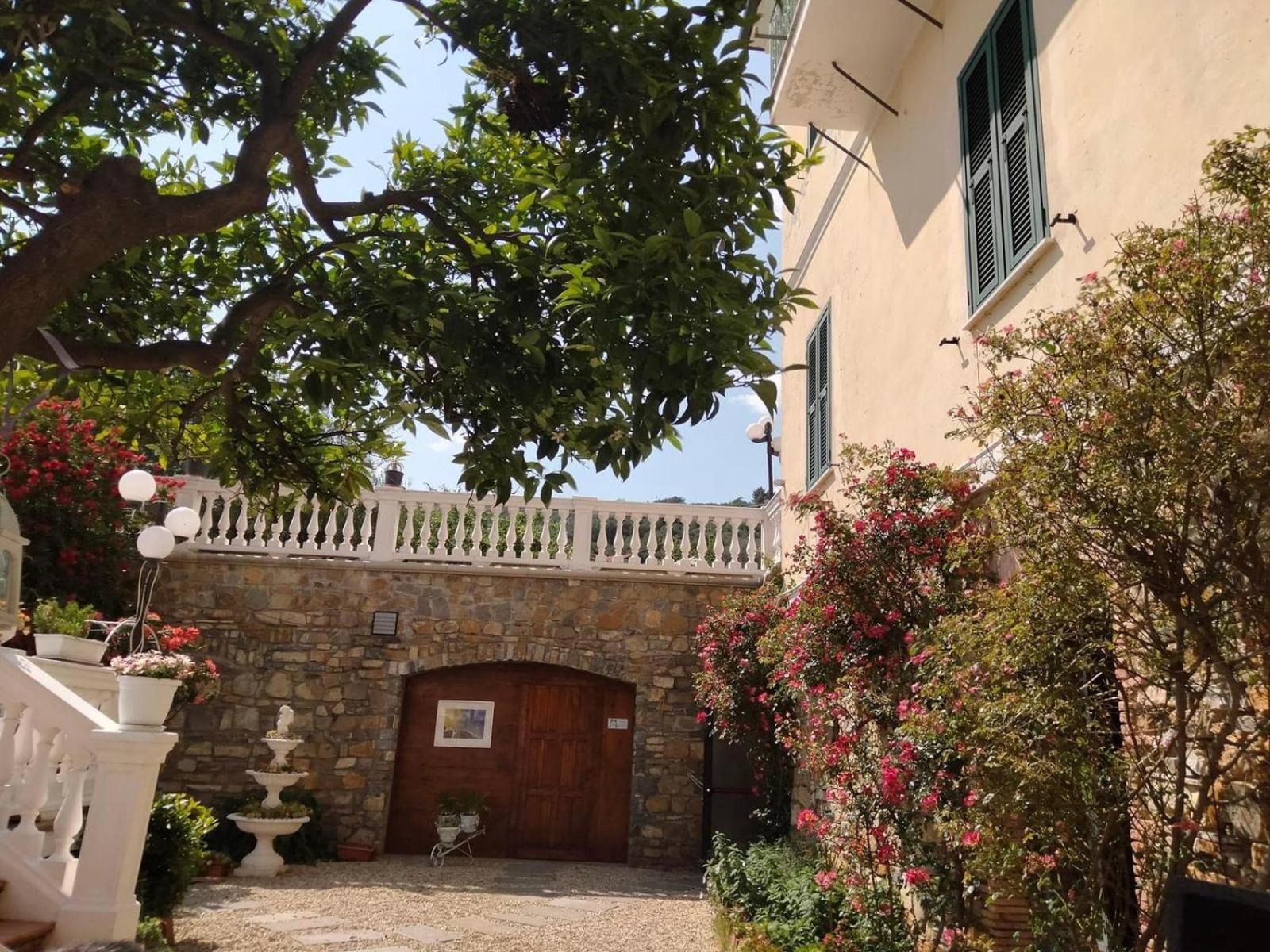 Agriturismo A Ca Du Cappellan Villa Imperia Exterior photo